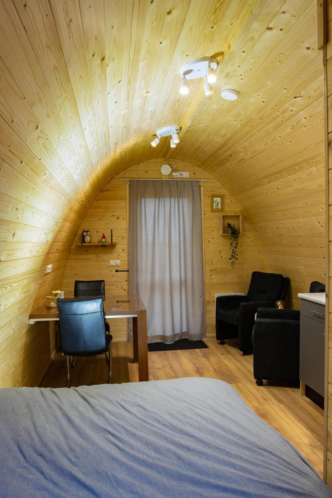 Camping Pod: Lyts Dekema 2 Baard Exterior photo