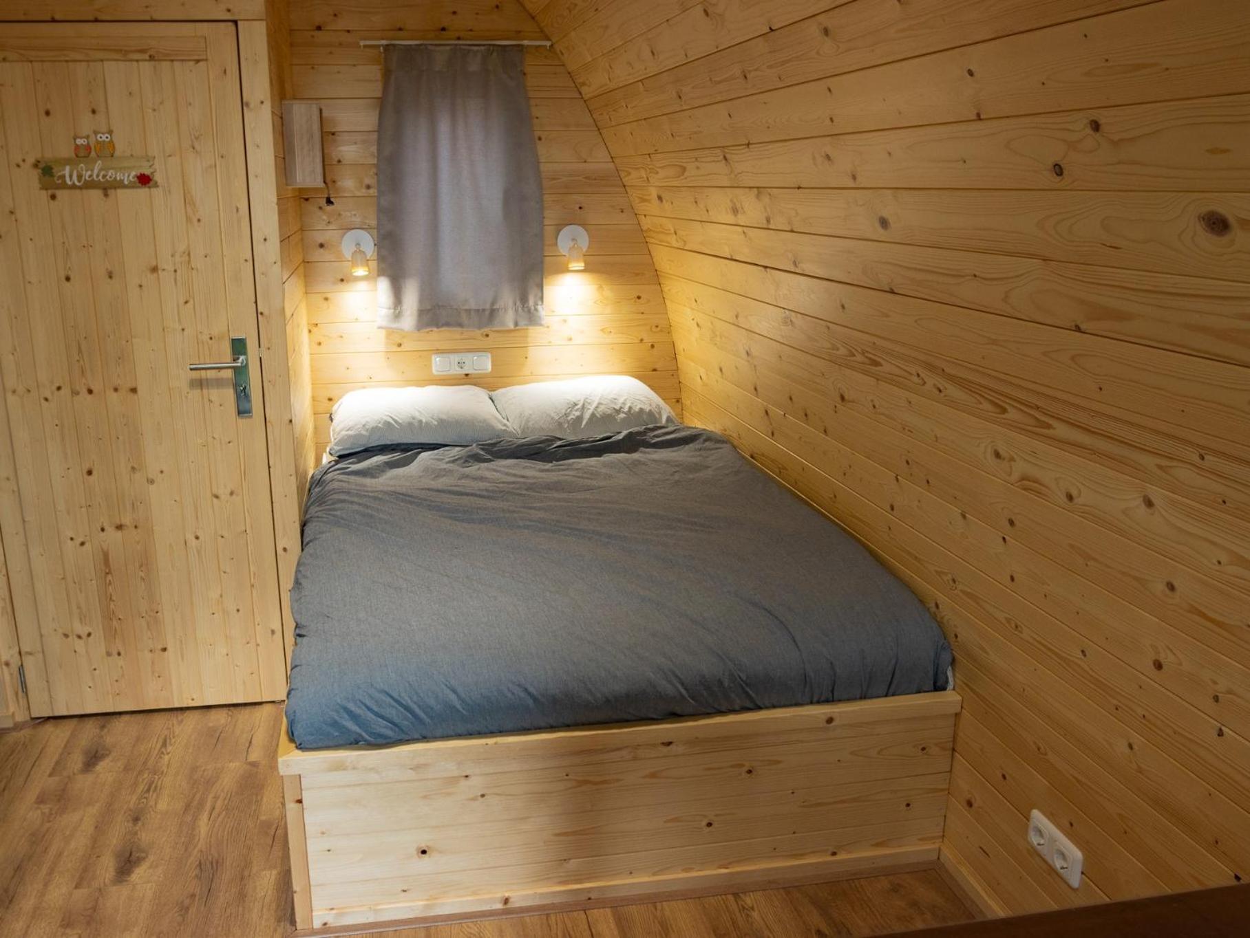 Camping Pod: Lyts Dekema 2 Baard Exterior photo