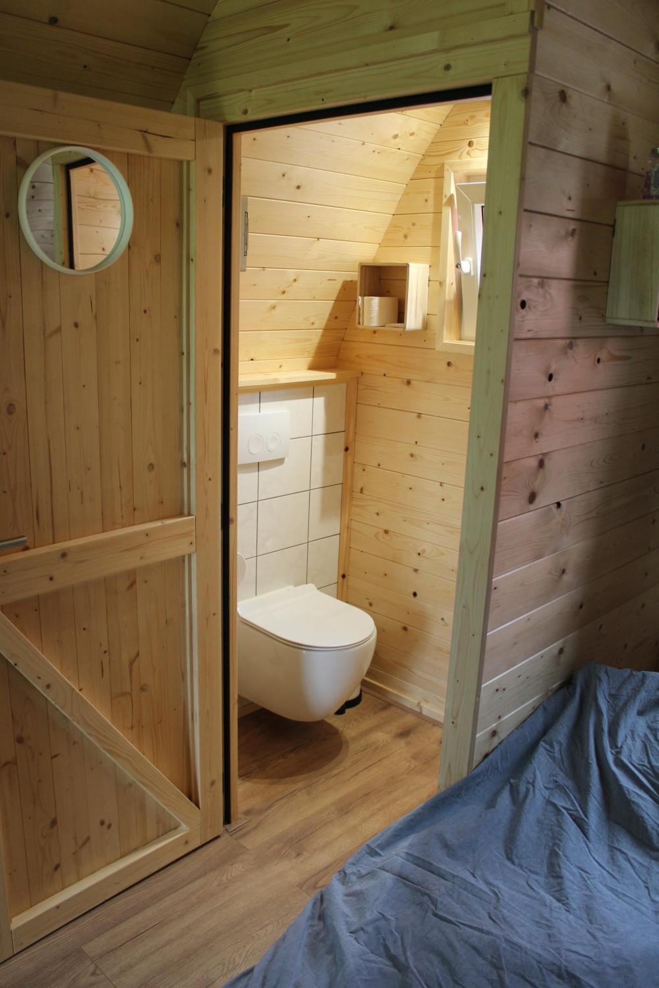 Camping Pod: Lyts Dekema 2 Baard Exterior photo